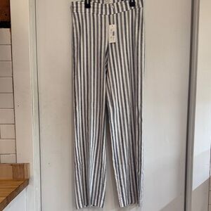 NWT size 6 Avenue Montaigne Striped Blue and White High Rise straight leg Pants